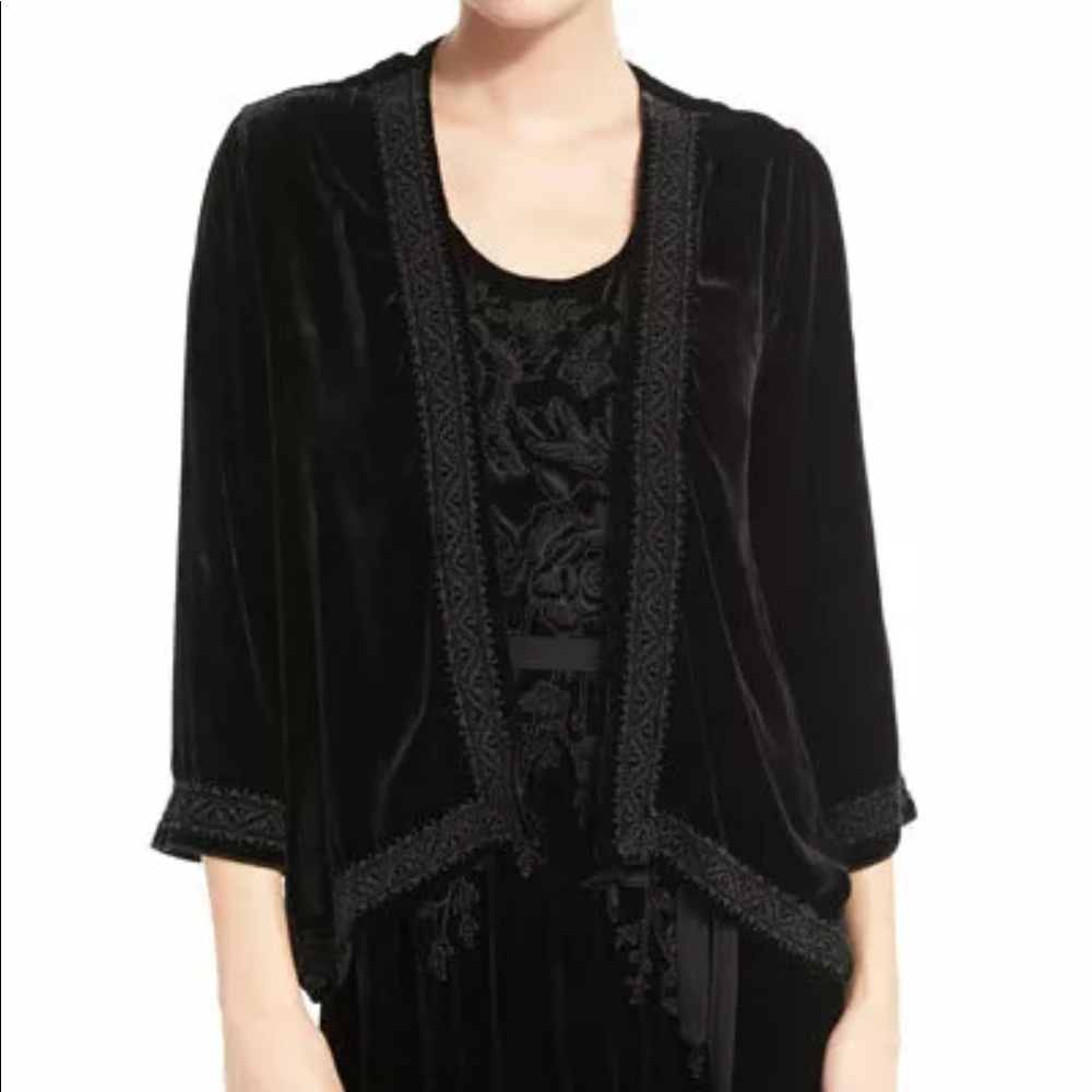 Johnny Was embroidered size XL black velvet